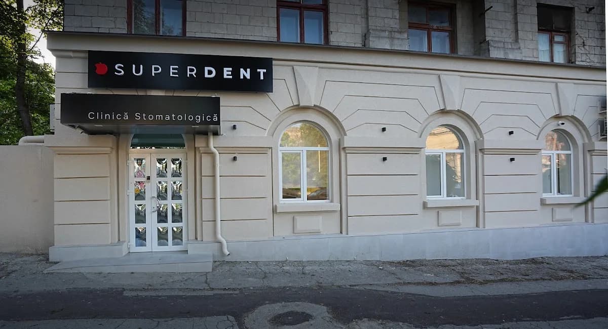 Super-Dent | Clinica Stomatologica