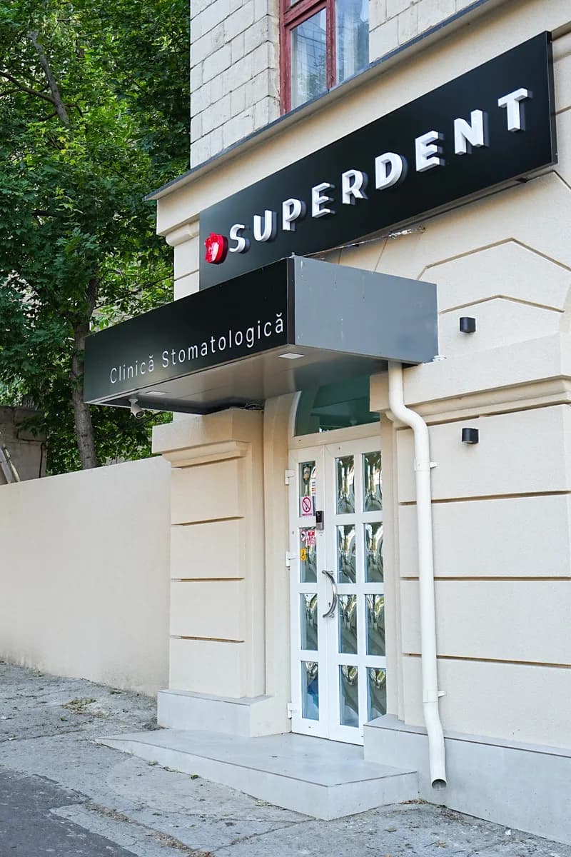 Super-Dent | Clinica Stomatologica