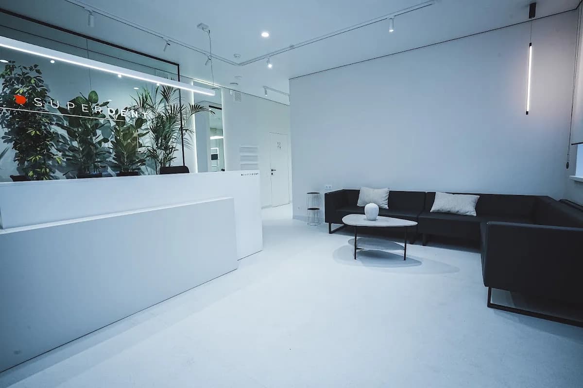 Super-Dent | Clinica Stomatologica